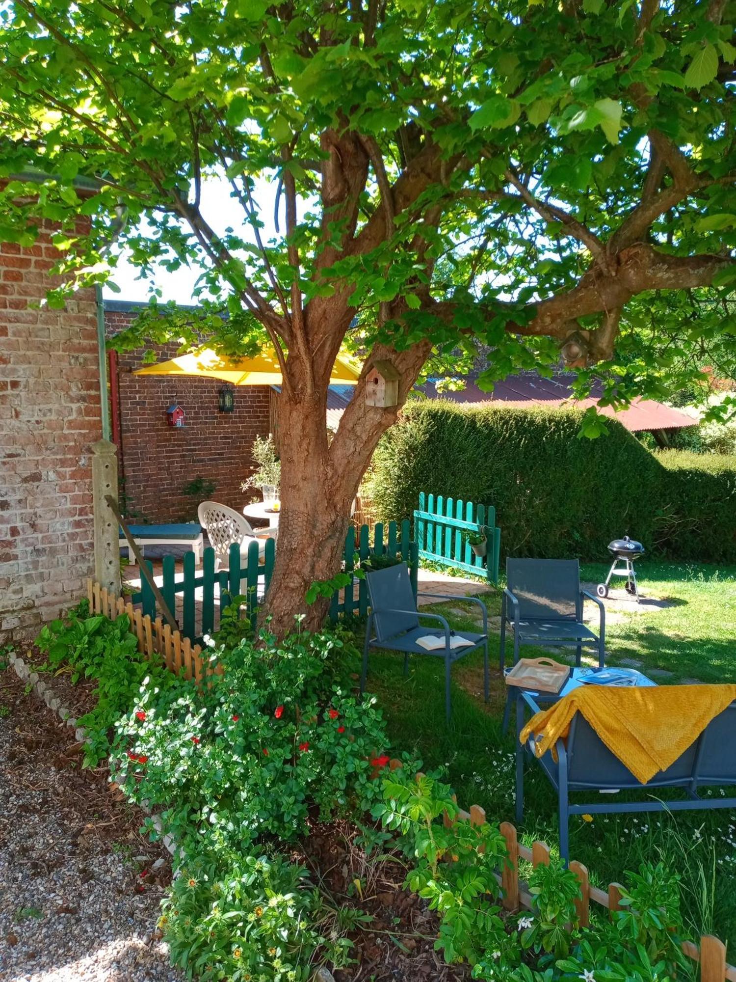Mesnieres-en-Bray Le Paris Londres B&B 객실 사진